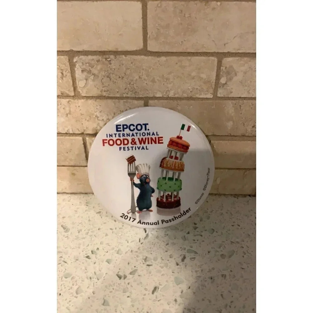 2017 Disney WDW EPCOT Food & Wine Festival Remy & Cake AP Button Pin sd‎